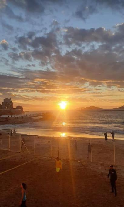 Studio Coin Nuit, Entre Plage Et Centre Marseille Luaran gambar
